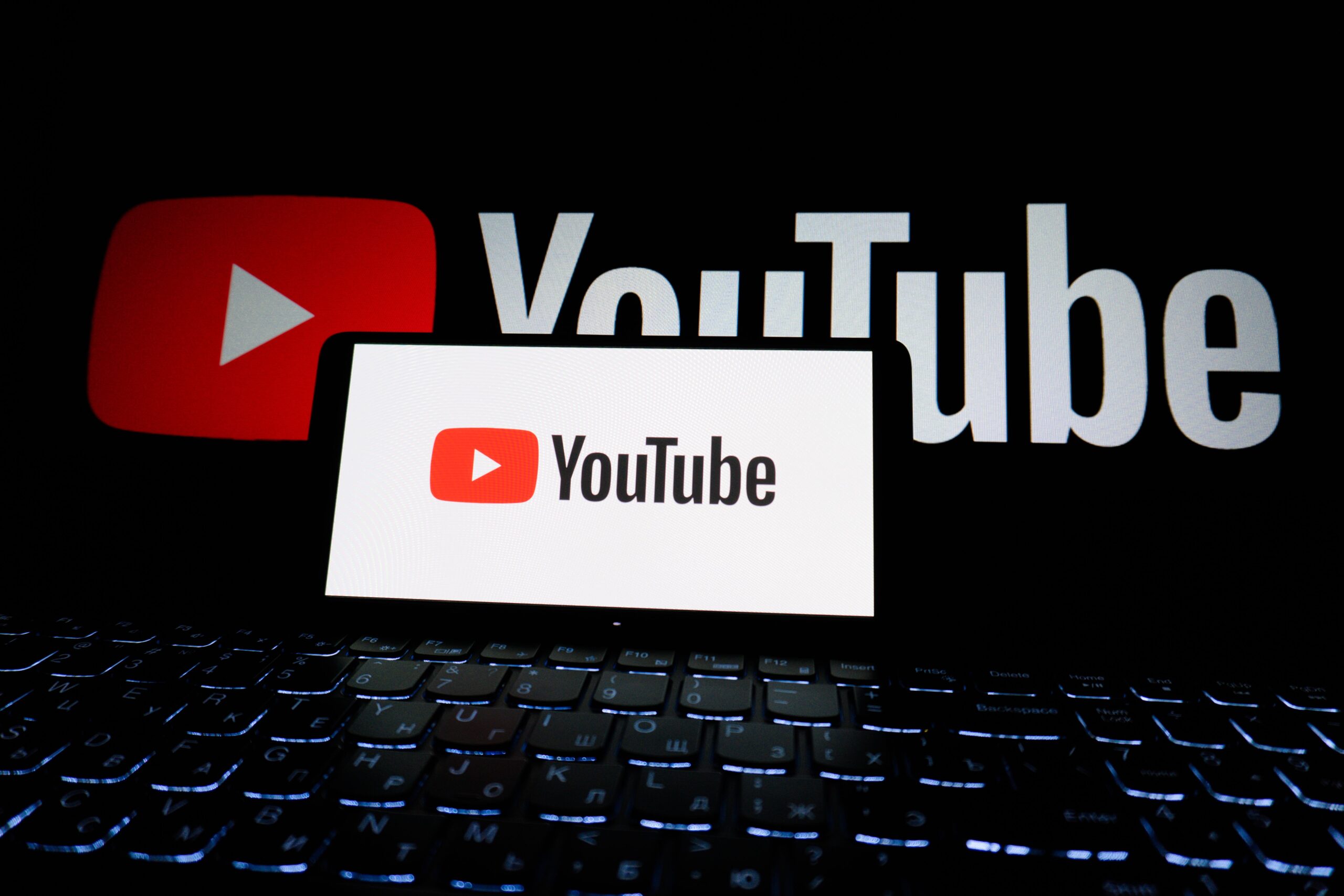 Best AI Tools for Faceless YouTube Channels